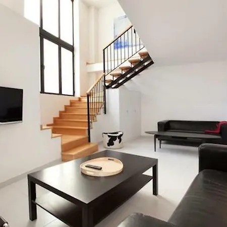Appartamento Spacious For Families Near Park Guell Barcellona