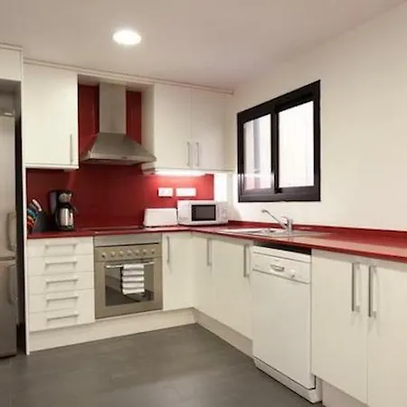 아파트 Spacious For Families Near Park Guell *