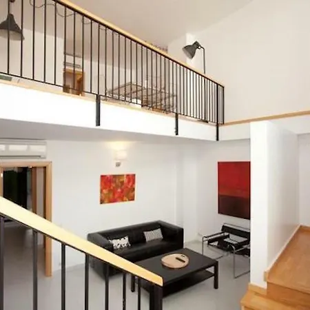 아파트 Spacious For Families Near Park Guell *