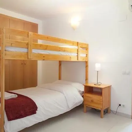 아파트 Spacious For Families Near Park Guell